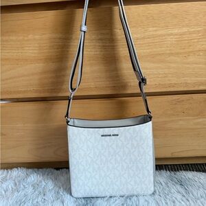 Michael Kors Large Pocket Swing Pack Purse